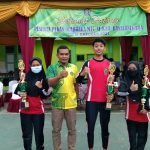 Tim tenis meja Metrobara berhasil sabet juara dan memboyong piala pada cabang lomba tenis meja putra/putri pada ajang Pekan Olahraga (POR) tingkat Madrasah se-Kabupaten Banjarnegara. Foto:SWP/Metrobara