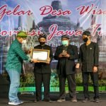 Pemerintah Provinsi Jawa Tengah melalui Dinas Kepemudaan, Olahraga, dan Pariwisata (Disporapar) memberikan penghargaan Gelar Desa Wisata terbaik kepada Desa Cikakak, Kecamatan Wangon, Kabupaten Banyumas. Rabu 27 Oktober 2021. Foto: Ak/Ul Diskominfo Jateng