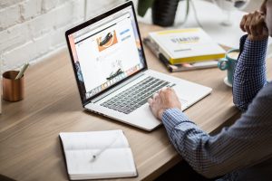 Ilustrasi tips bisnis sukses bagi pengusaha baru/Pexels-Burst