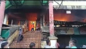Pasar Kroya terbakar hari ini
