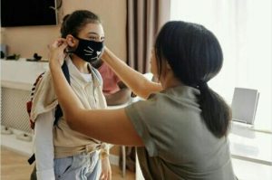 Omicron Masuk RI, Masyarakat Lebih Berhati-Hati Saat Libur Nataru