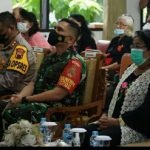 Dandim Purbalingga Rayakan Natal Berbagi Kasih dengan Warga Panti Wreda