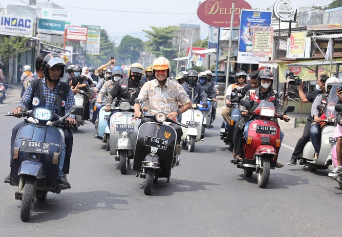 79d97b23-5ac4-46c1-8d53-2fe7f02463c1