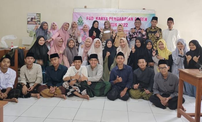 Tim Pengadian Kepada Masyarakat (PKM) Jurusan Bimbingan dan Penyuluhan Islam Fakultas Dakwah dan Komunikasi UIN Walisongo Semarang
