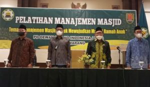 Prof Ahmad Rofiq Pelatihan manajemen Masjid DMI Kota Semarang