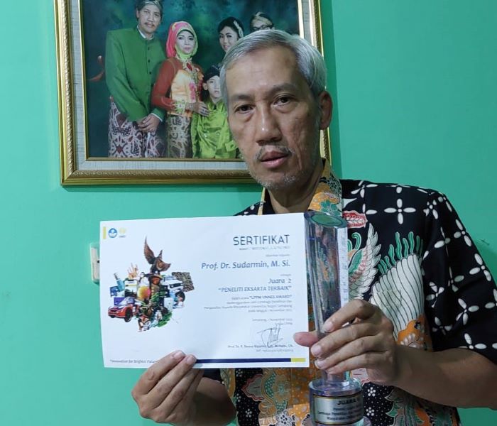 Prof Dr. Sudarmin MSi