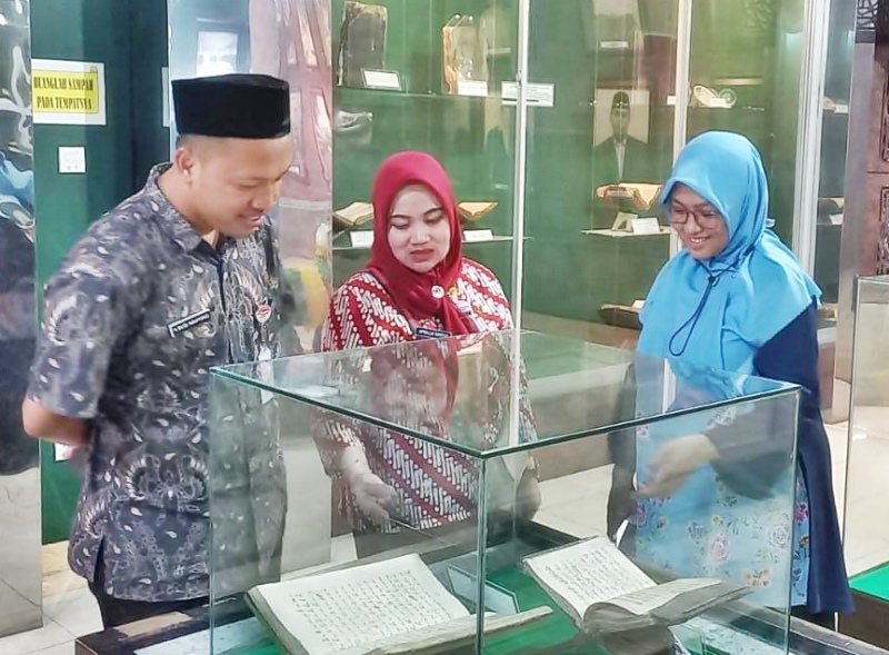 pustakawan selamatkan Kitab Kuno Nusantara yang ada di Museum MAJT Semarang