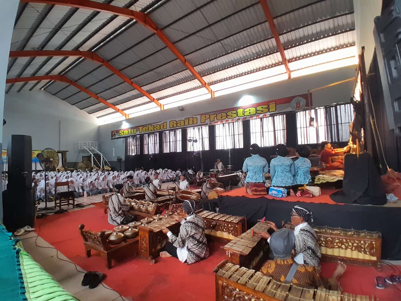 WhatsApp Image 2024-12-16 at 17.59.21