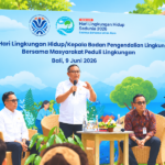 Pejabat Kementerian Lingkungan Hidup menyampaikan paparan dalam kegiatan bersama masyarakat peduli lingkungan di Bali pada Hari Lingkungan Hidup Sedunia 2026.