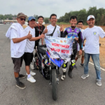 Rayhan Zaki bersama kontingen balap motor Kota Magelang di Porprov Jateng 2026